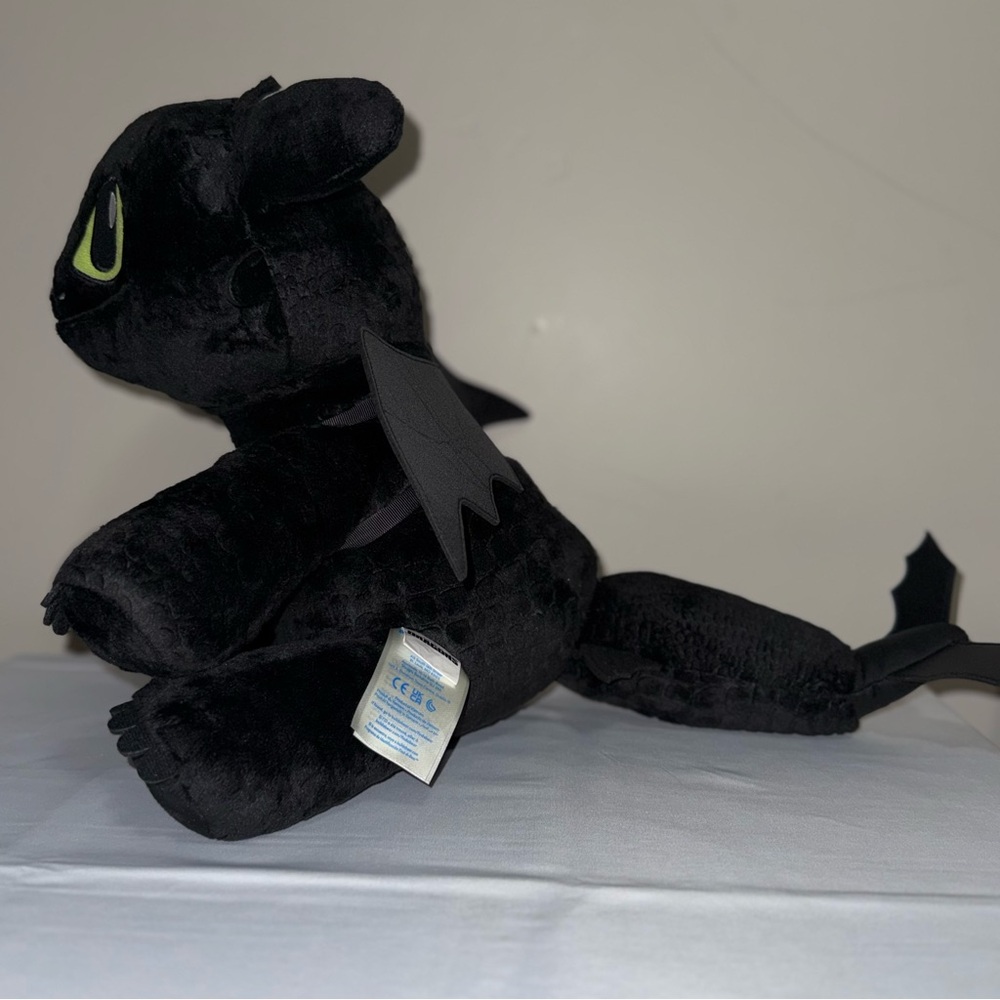 Toothless Nightfury Dragon Build a Bear Plush Toy with attachable wings - Picture 4 of 7